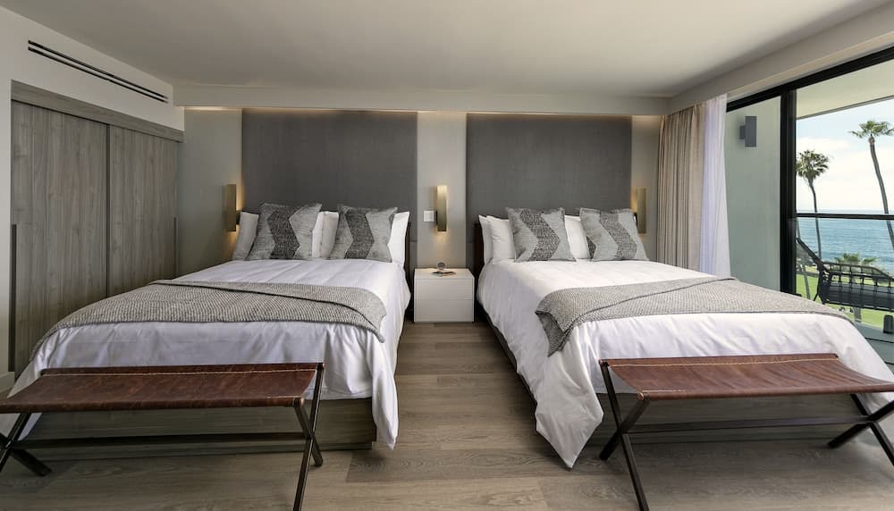 La Jolla Cove Suites