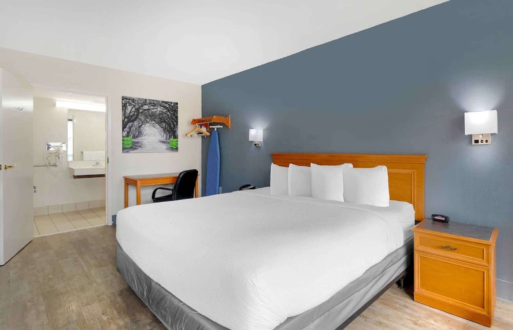Extended Stay America Suites - Bristol