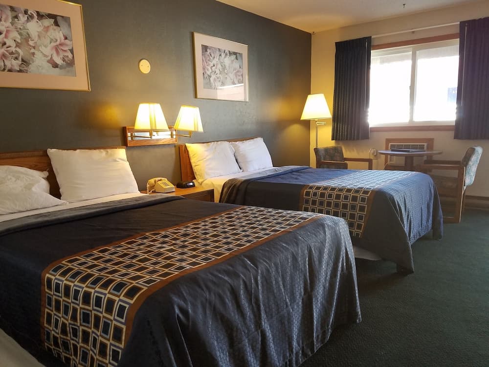 Travelodge by Wyndham Lake George NY