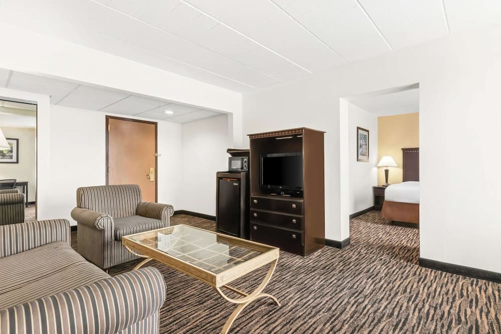 Best Western Hazlet Inn