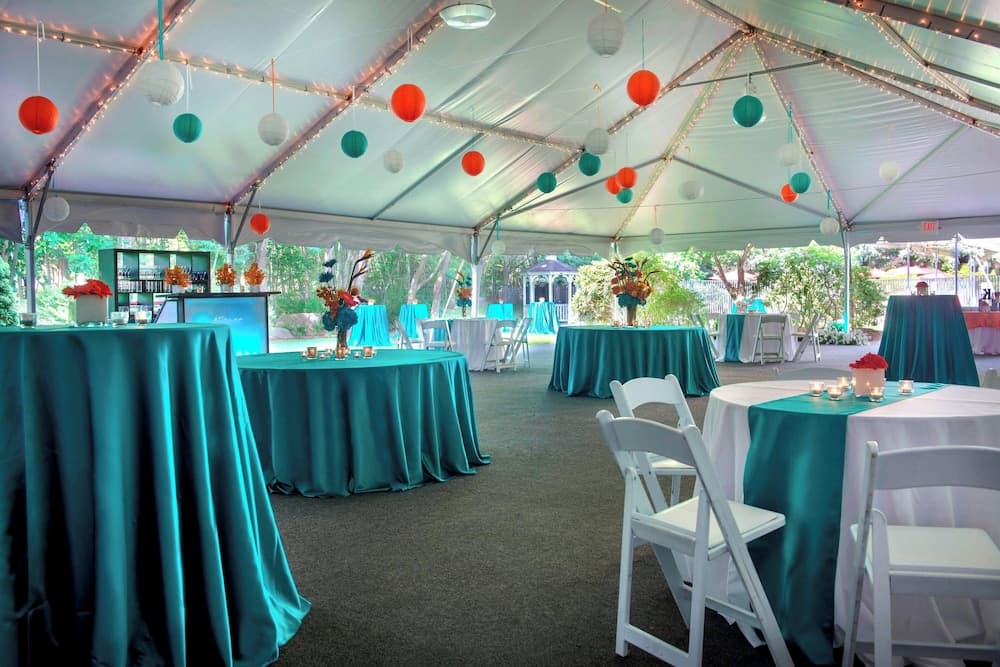 Trumbull Marriott Shelton