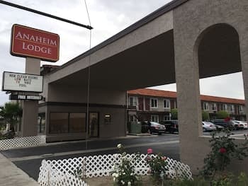 Anaheim Lodge - Near Adventure City