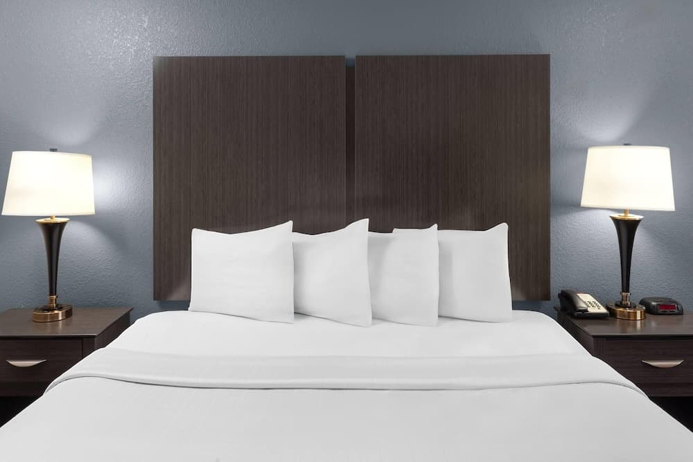 Baymont by Wyndham Chester IL