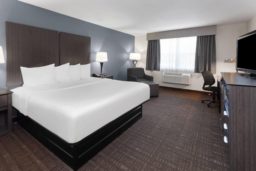 Baymont by Wyndham Chester IL