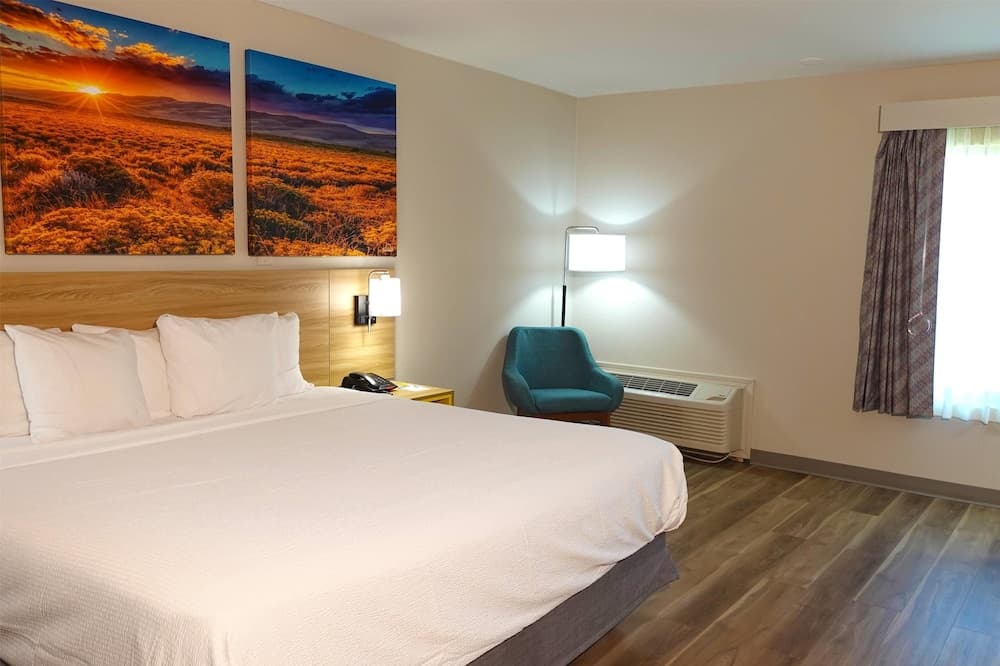 Days Inn by Wyndham Norman