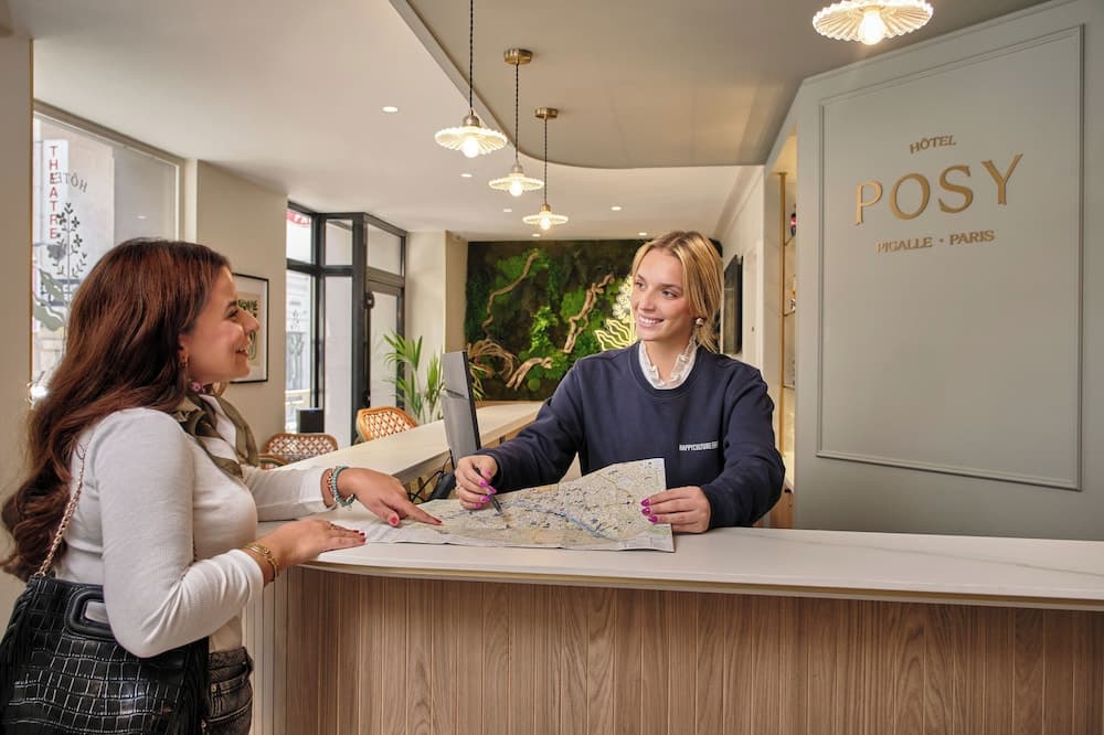 Posy Hotel by Happyculture