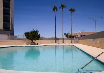 Holiday Inn Victorville, an IHG Hotel