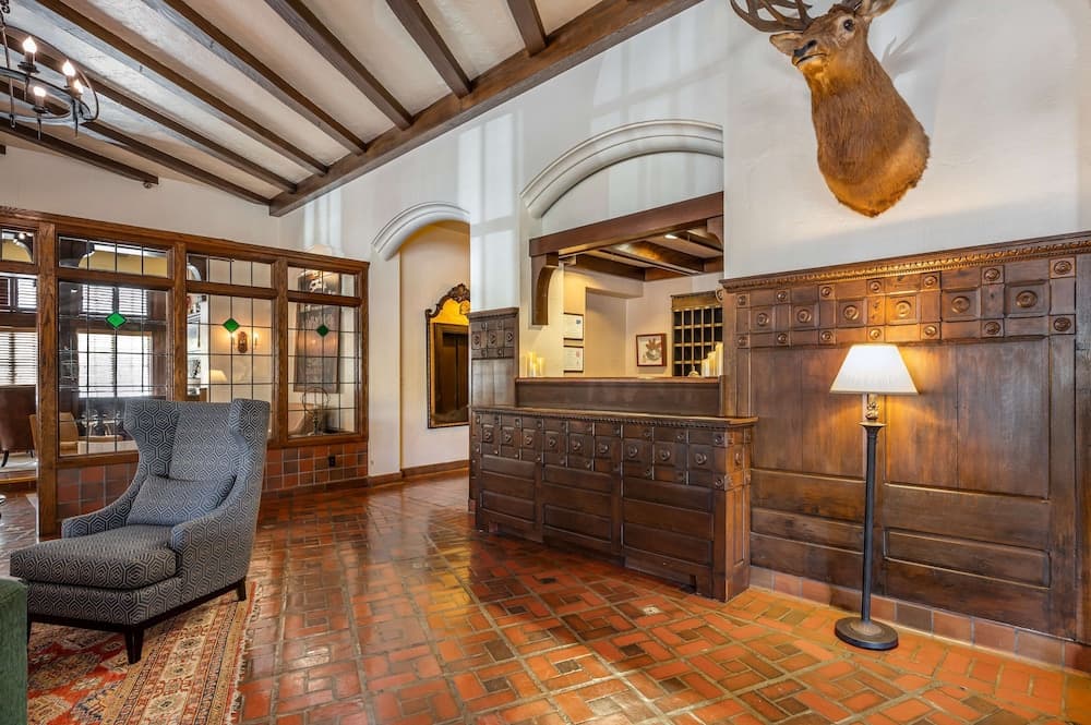 Best Western Premier Mariemont Inn