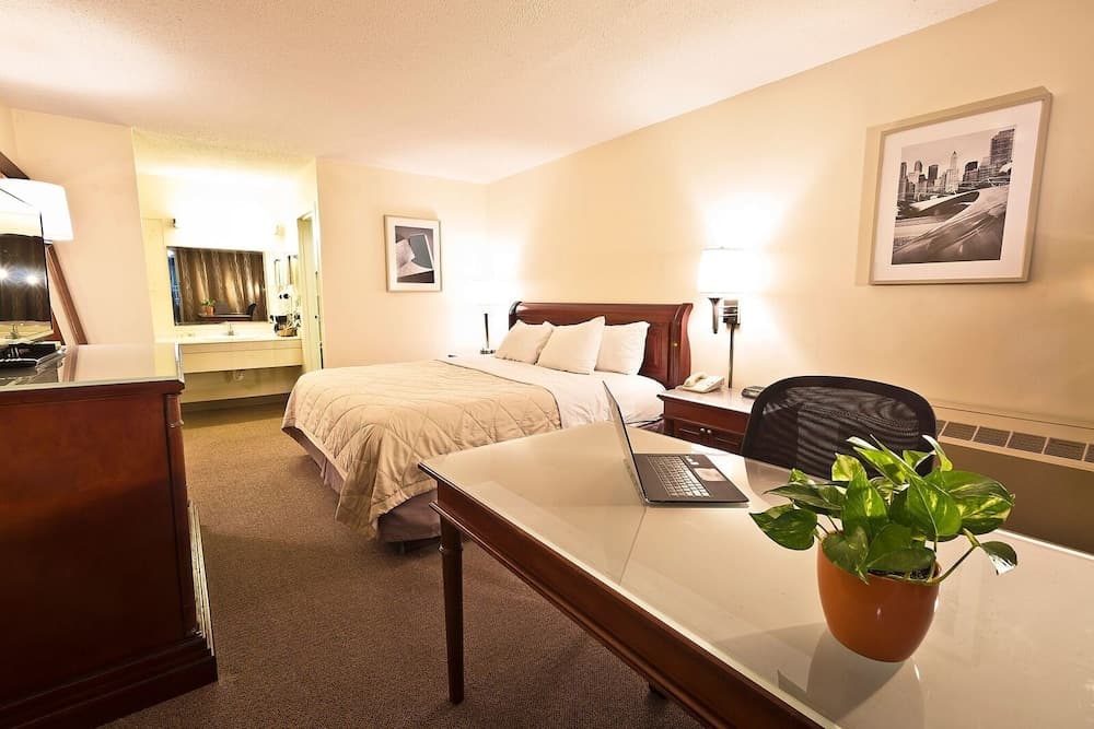 Garden Hotel and Conference Center