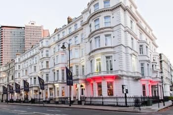 Park International Hotel