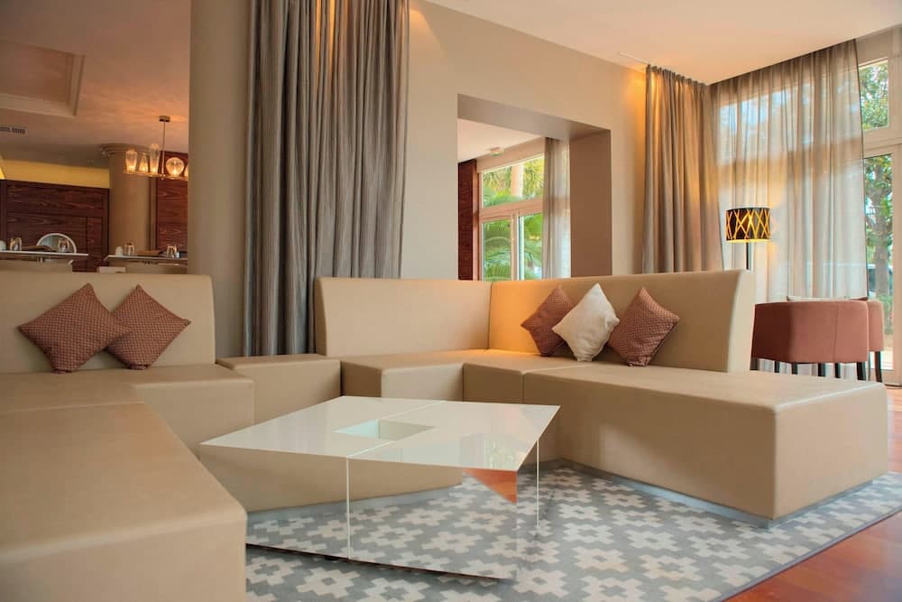 AC Hotel by Marriott Ambassadeur Antibes - Juan Les Pins