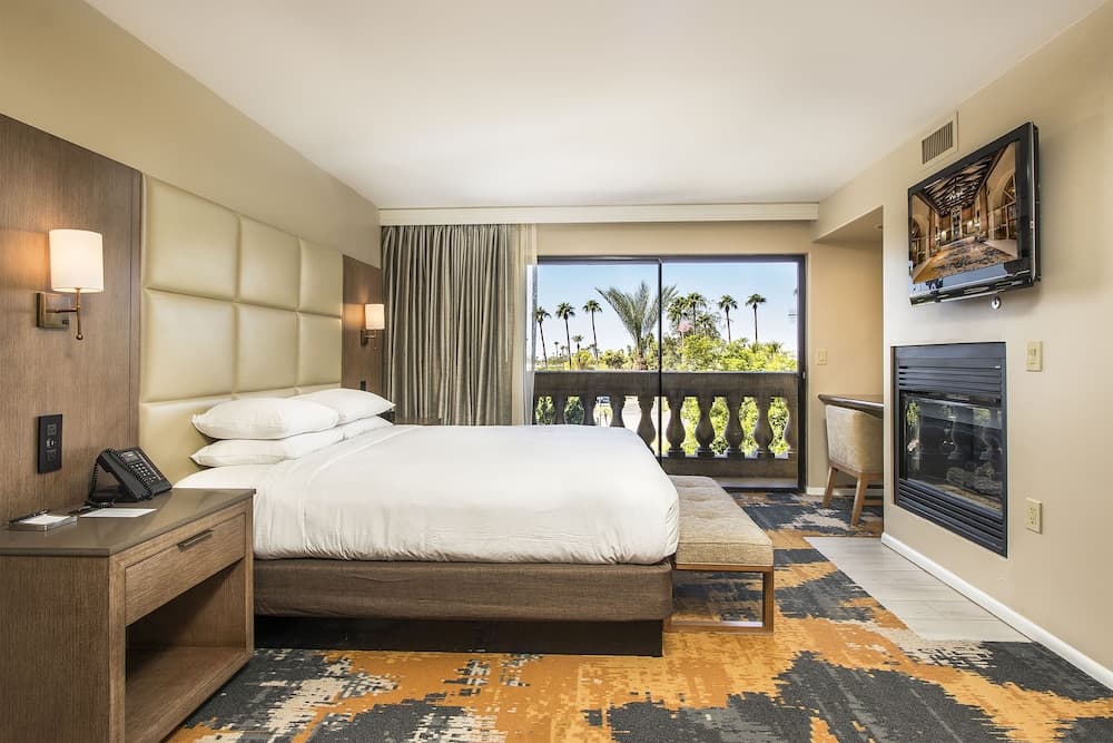 Hilton Phoenix Resort at the Peak