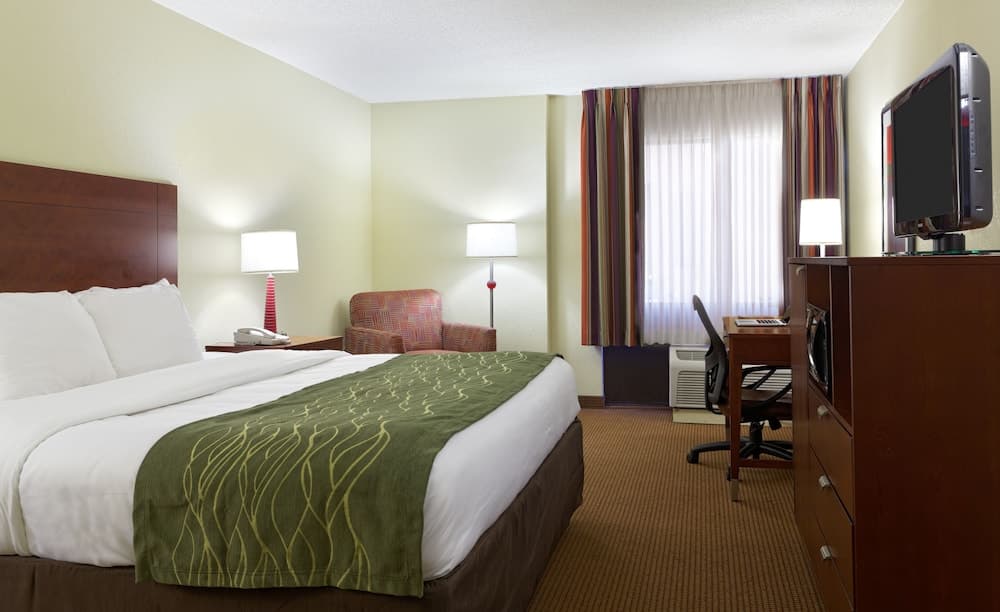 Comfort Inn Fayetteville near Fort Bragg