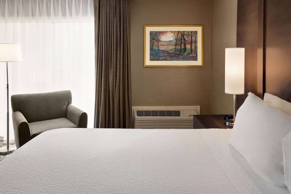 Ramada Plaza by Wyndham Portland