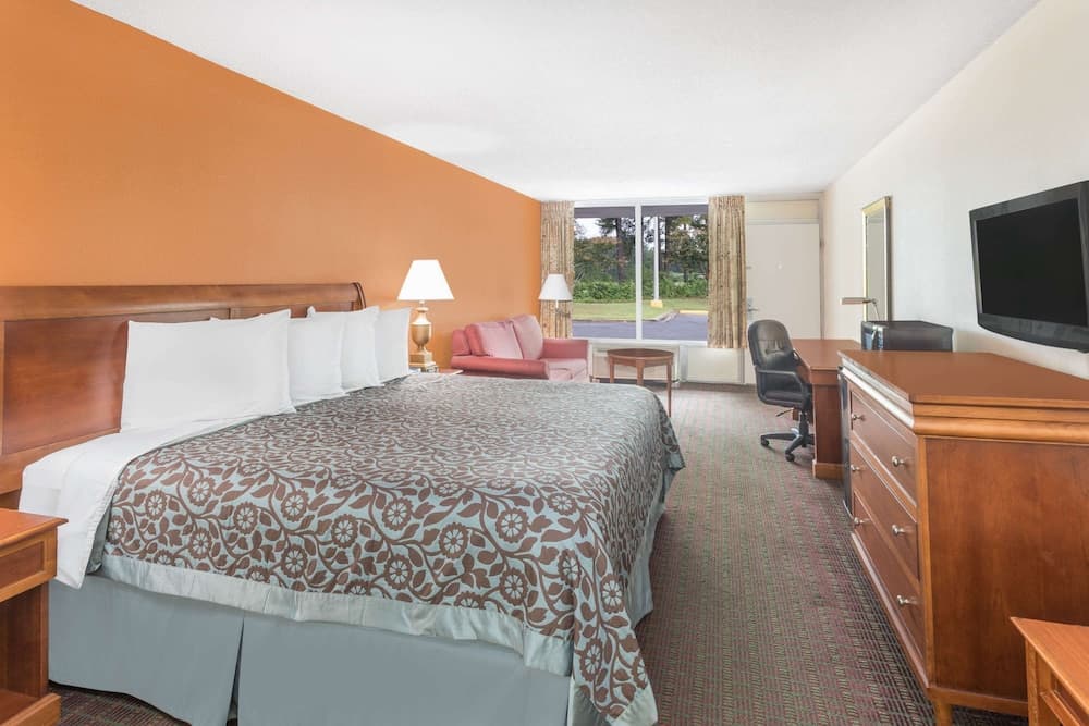 Days Inn by Wyndham Orangeburg South