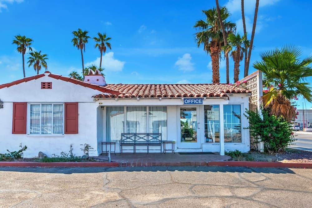 Historic Coronado Motor Hotel by OYO