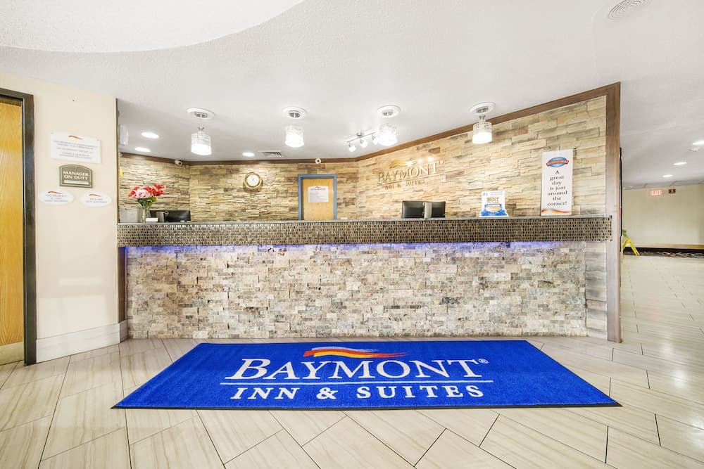 Baymont by Wyndham Muncie Near Ball State University