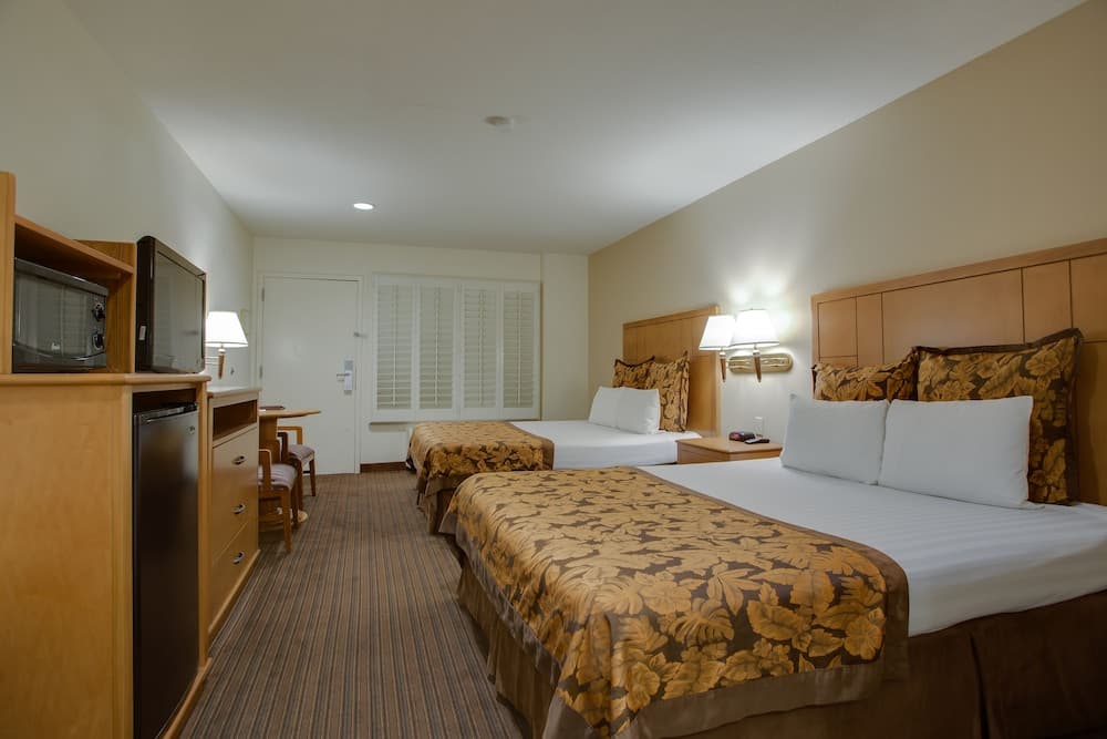 Anaheim Desert Inn and Suites