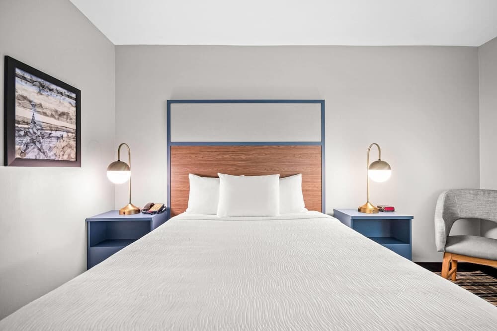 AmericInn by Wyndham Beloit