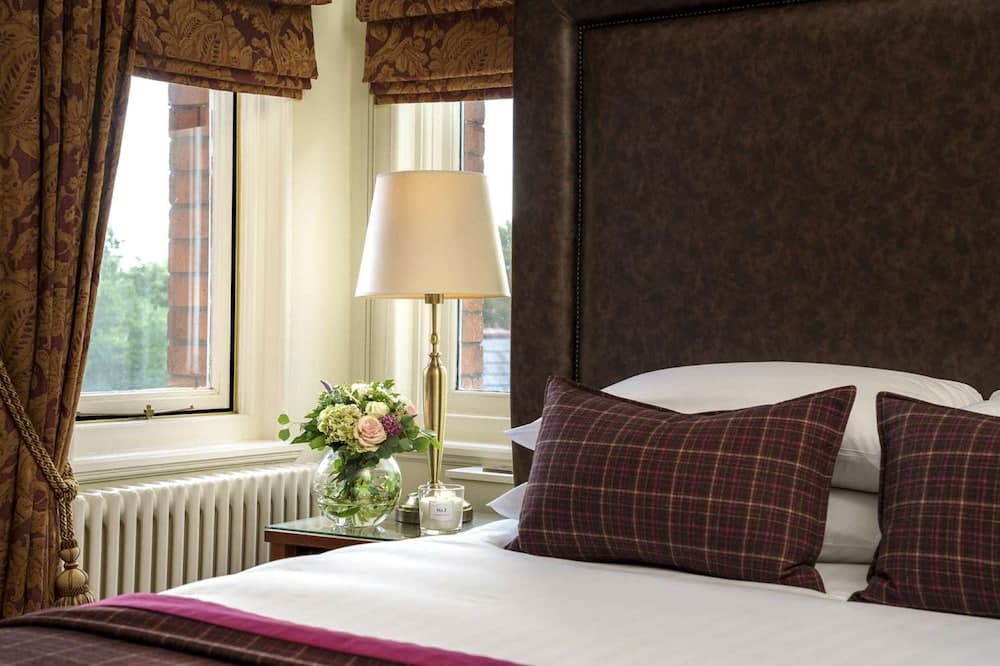 Macdonald Kilhey Court