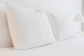 Lighthouse Suites Inn