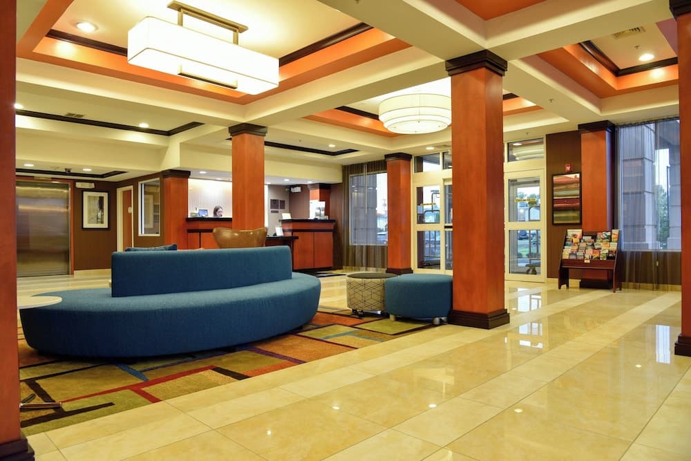 Fairfield Inn & Suites Hartford Airport