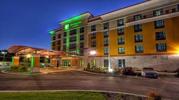 Holiday Inn Hotel & Suites Tupelo North, an IHG Hotel