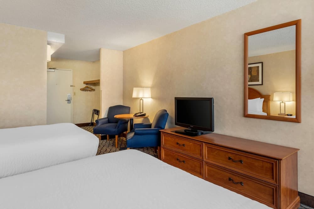 Clarion Hotel Anaheim Resort