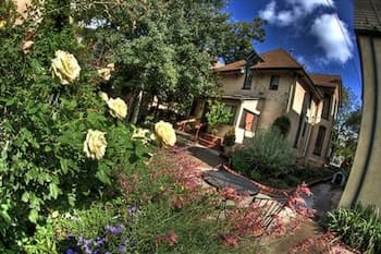 Queen Anne Bed And Breakfast