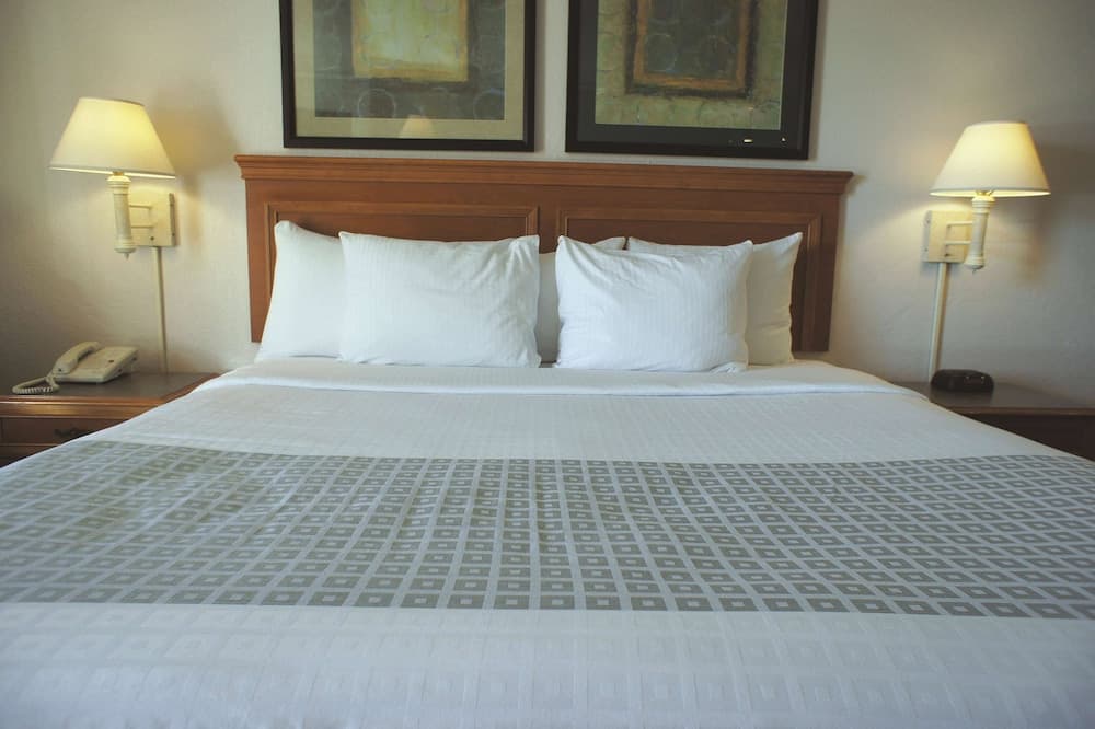 La Quinta Inn by Wyndham Albuquerque Airport