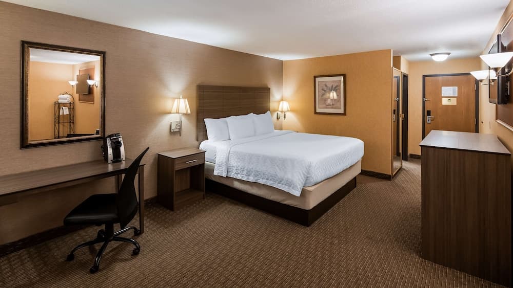 Best Western Plus North Canton Inn & Suites