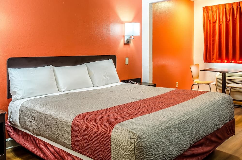 Motel 6 Saraland, AL