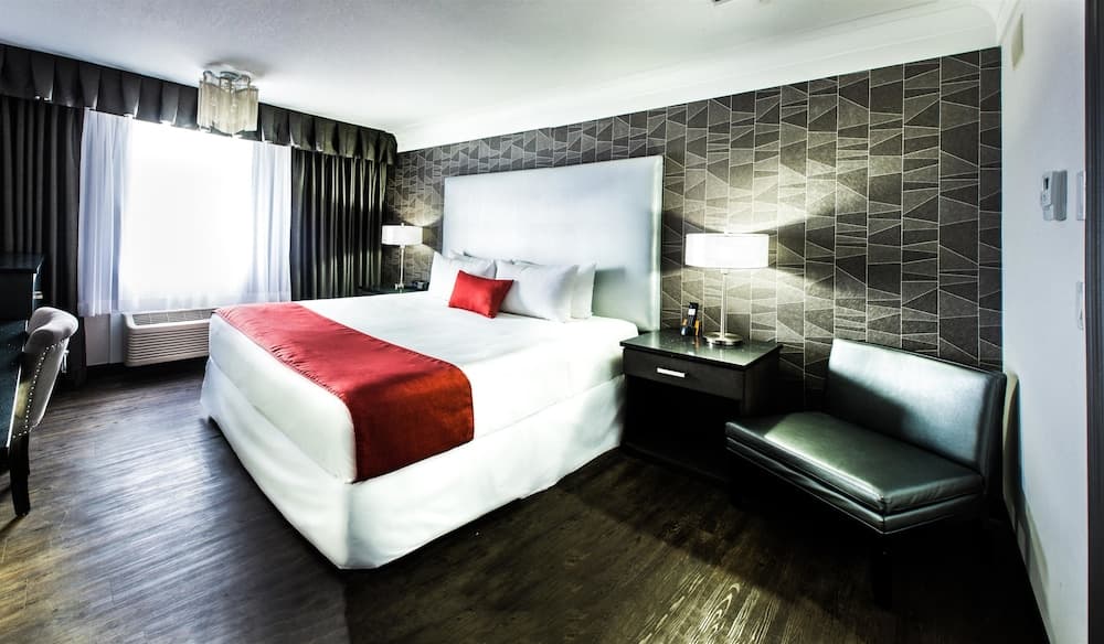 Best Western Plus Village Park Inn