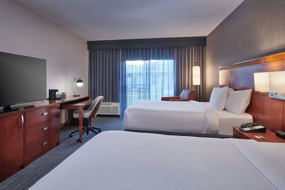 Courtyard by Marriott Detroit Metropolitan Airport Romulus