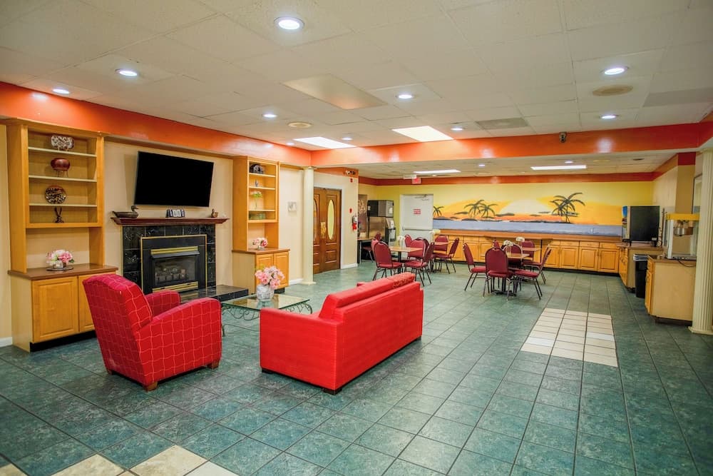 OYO Hotel Greensboro East I 40