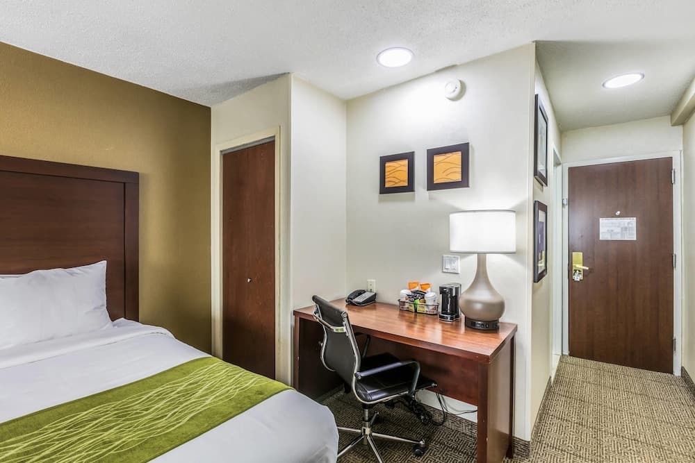 Comfort Inn Medford - Long Island