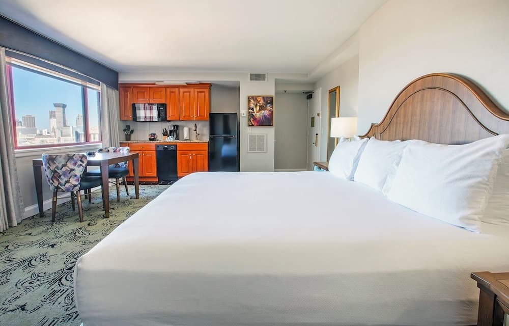 Club Wyndham Avenue Plaza