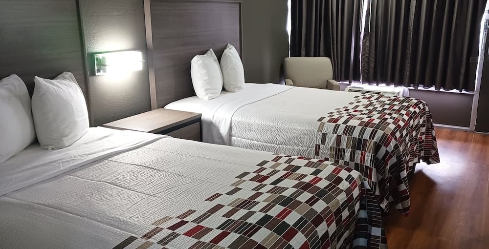 Red Roof Inn Fort Worth West