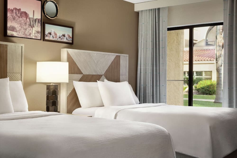 Embassy Suites by Hilton Phoenix Tempe