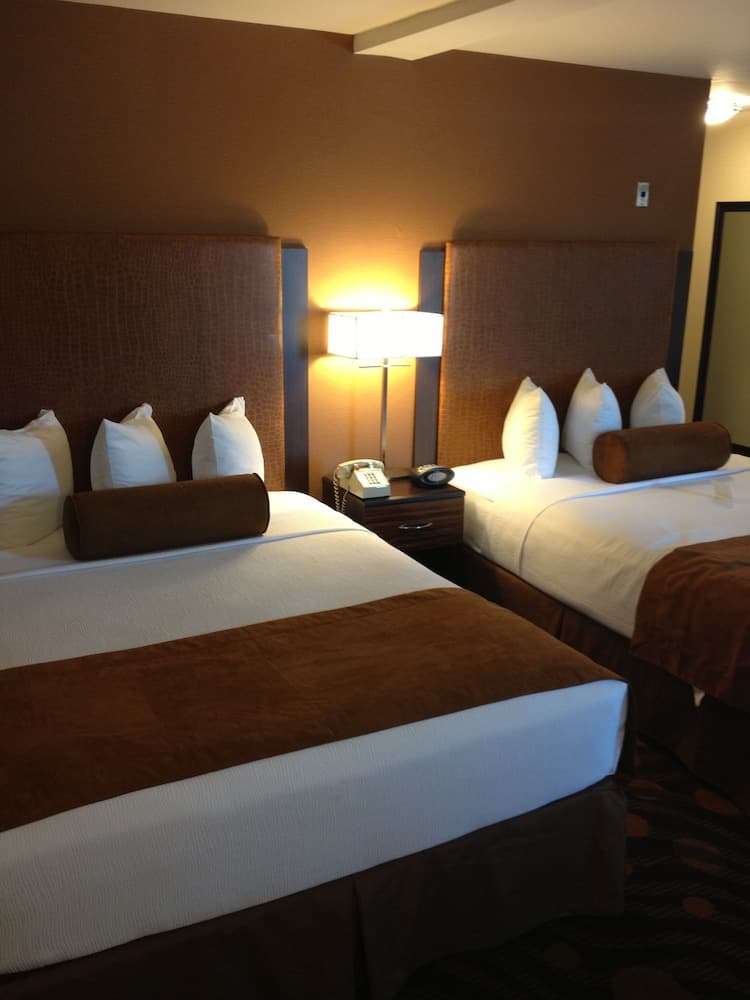 Best Western Plus Suites Hotel Coronado Island