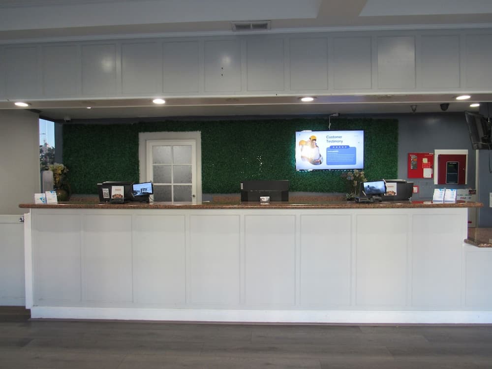 Capri Suites Anaheim