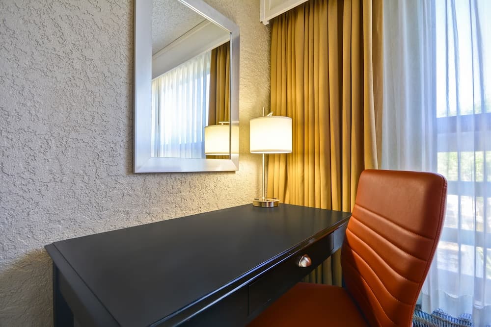 DoubleTree by Hilton Phoenix North