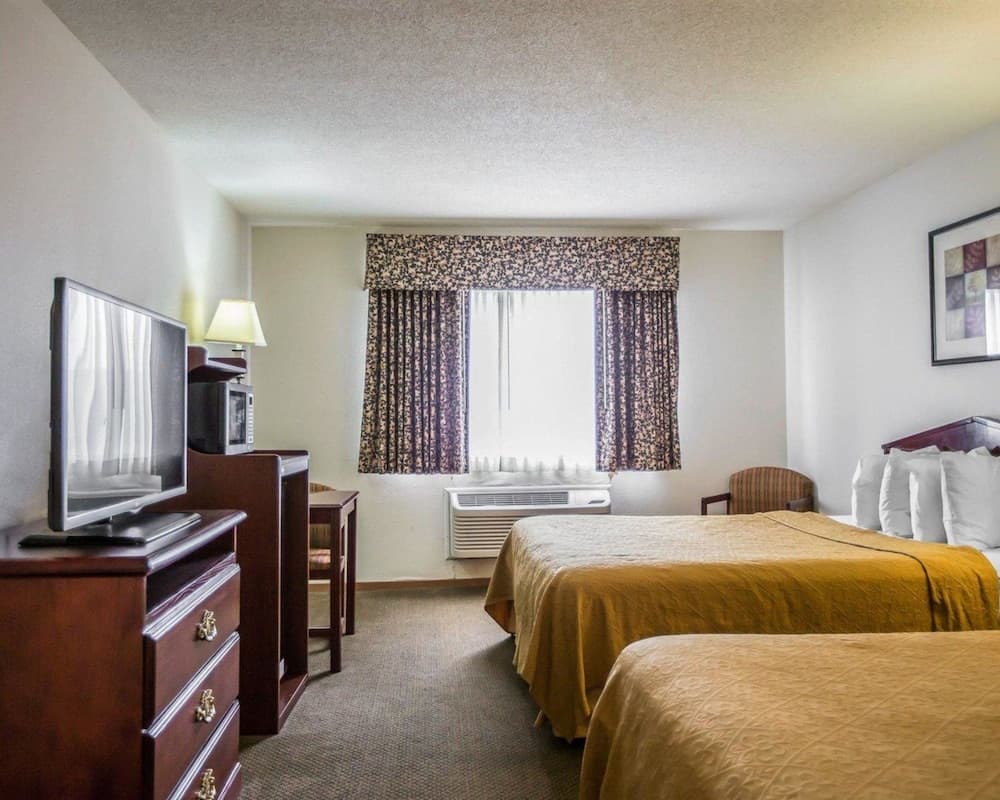 Quality Inn Peru near Starved Rock State Park