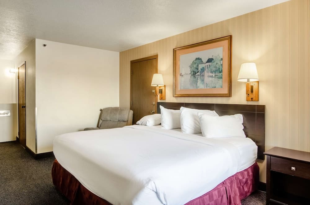 Americas Best Value Inn & Suites Ft. Collins E at I-25