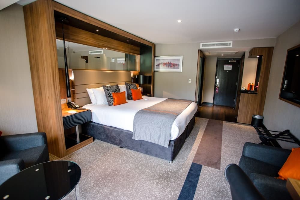 Crowne Plaza Gerrards Cross by IHG