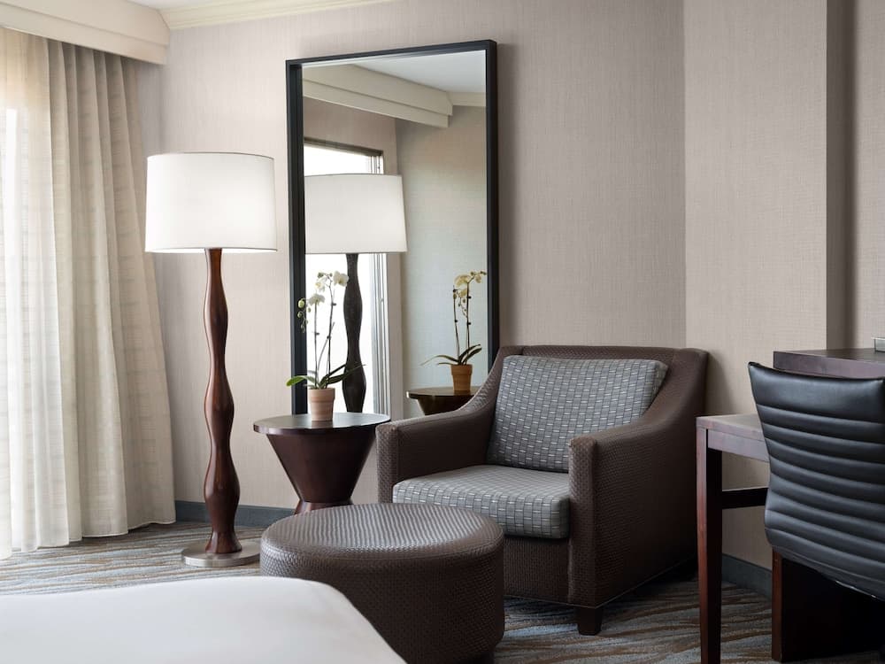 Sonesta Redondo Beach & Marina