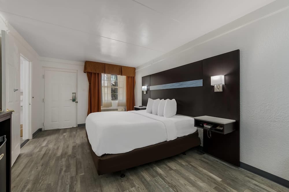 Quality Inn Charlotte Airport