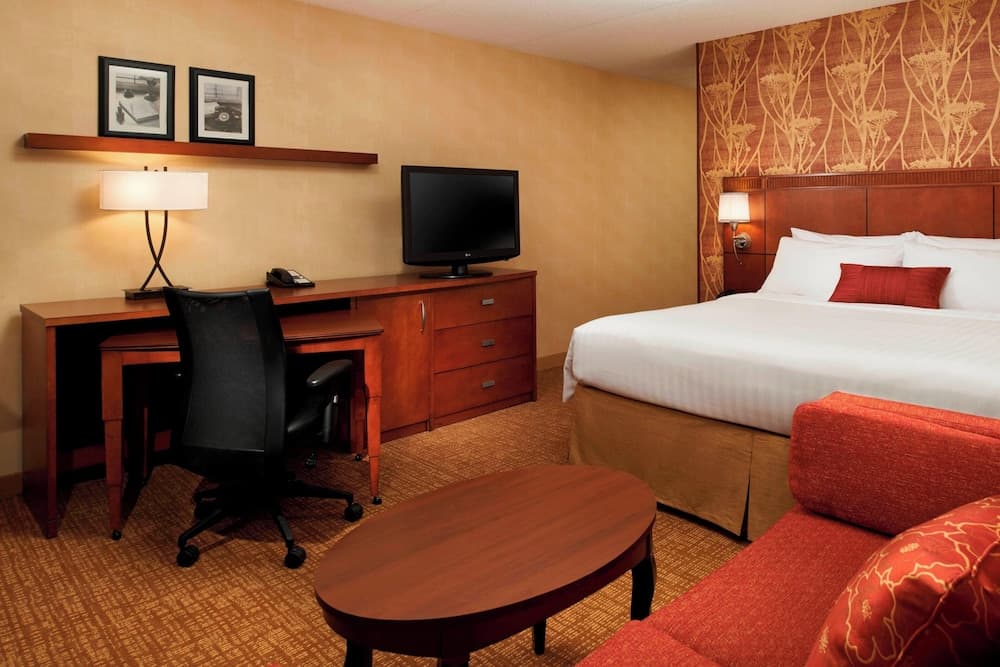 Courtyard by Marriott Chicago Arlington Heights / South