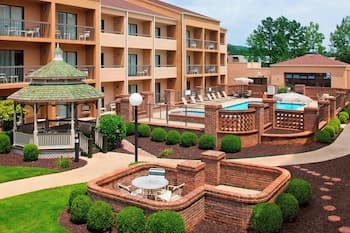 Courtyard by Marriott Huntsville University Drive