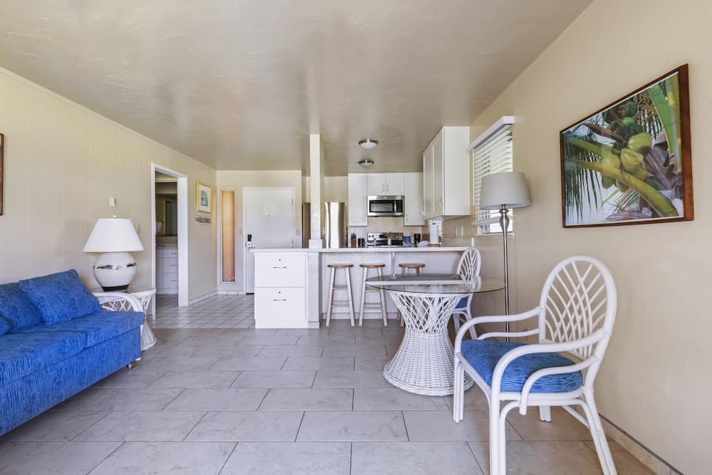 Plantation Hale Suites